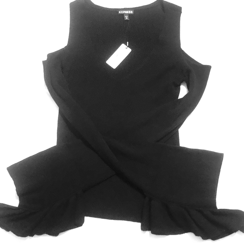 Express cold shoulder sweater. Never worn.